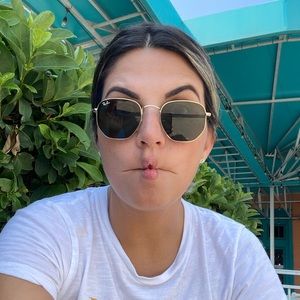 Meet your Posher, Tyrsa